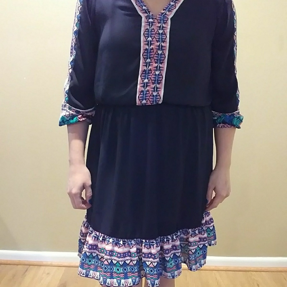 Cato Dress - Picture 2 of 3